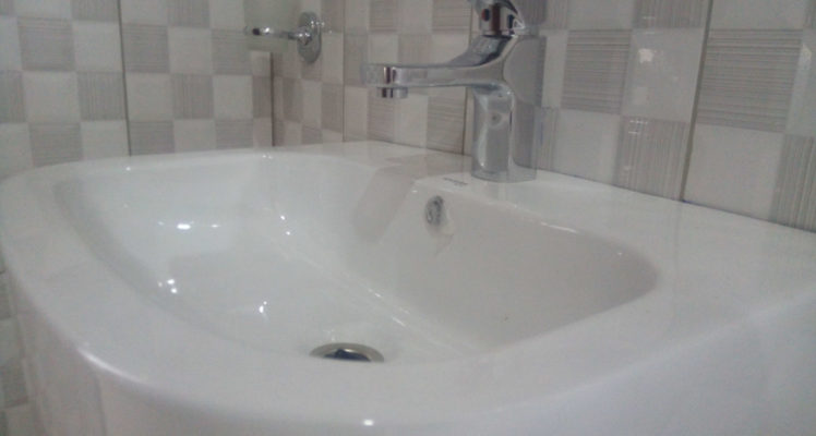 avesta-hotel-water-sink